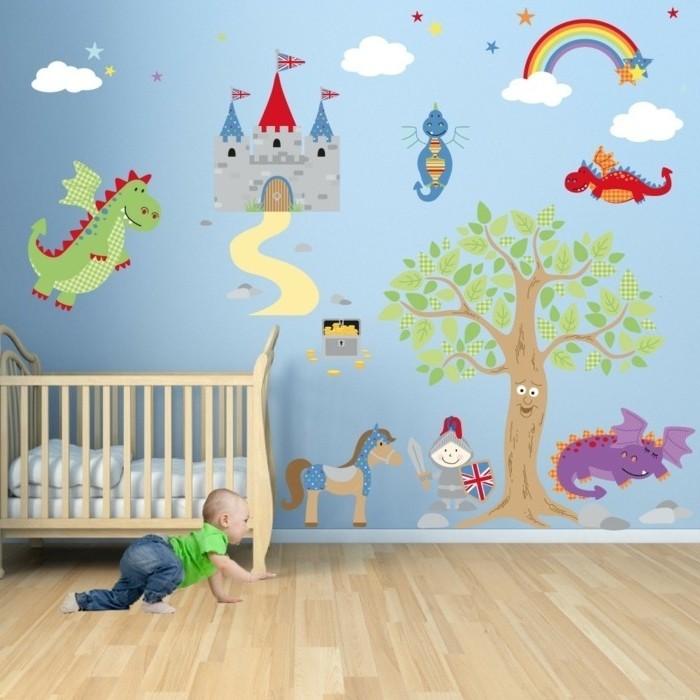 deco-chambre-bebe-garcon-peinture-chambre-bebe-bleue-joli-dessin-mural-inspiré-des-dragons-et-des-châteaux-médiavaux