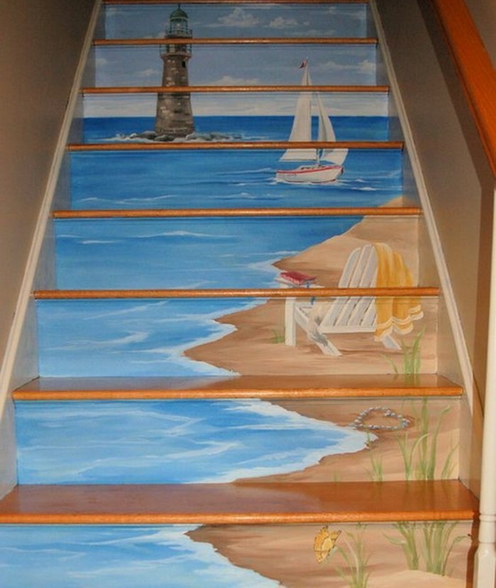 idee-peinture-escalier-bois-originale-inspirée-de-l-amour-pour-la-mer-et-les-paysages-nautiques