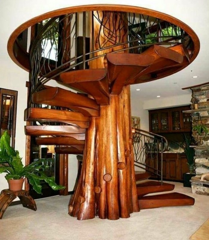 idée-escalier-helicoidal-très-originale-colonne-centrale-imitant-le-tronc-d'un-arbre