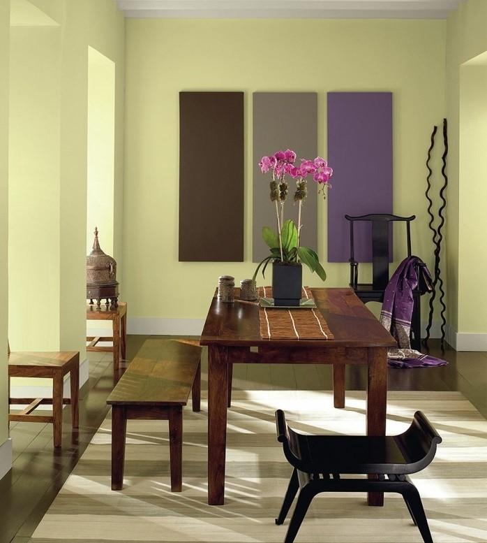 peinture-salle-à-manger-jaune-petit-banc-tabouret-table-en-bois-déco-simple