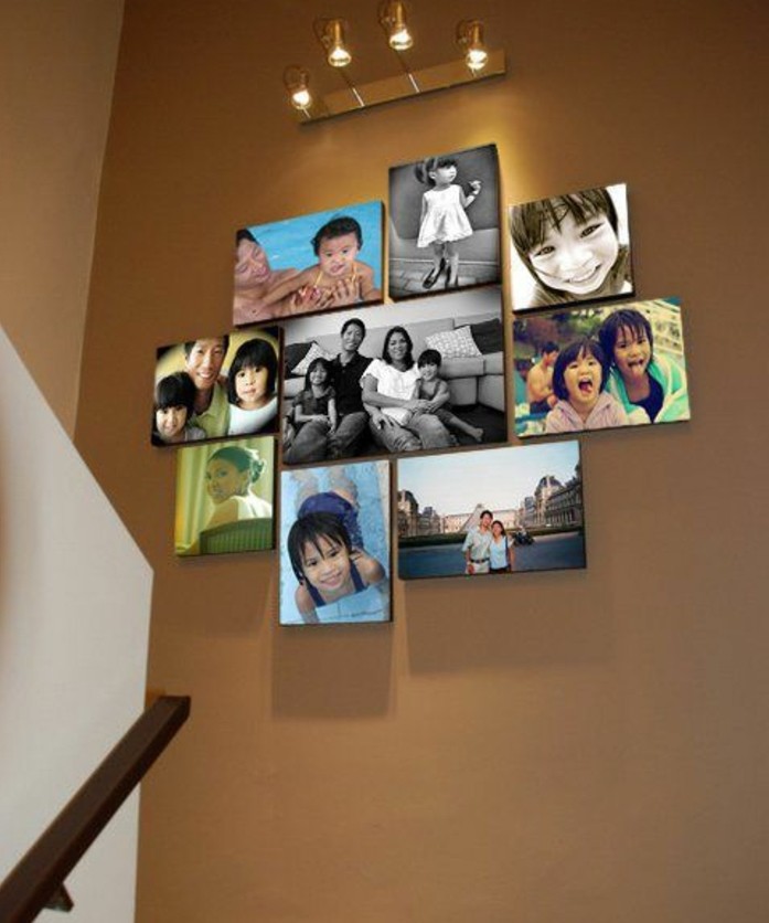 intéressante-idee-deco-escalier-avec-des-photos-de-famille-éclairées-par-des-appliques
