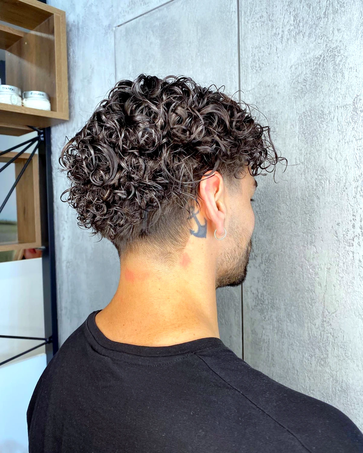 coupe de cheveux homme degrade boucle