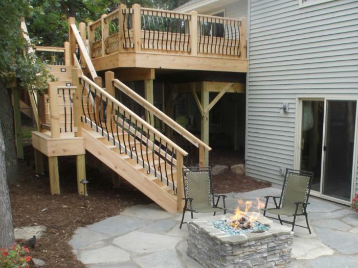 escalier-extérieur-bois-design-escalier-terrasse