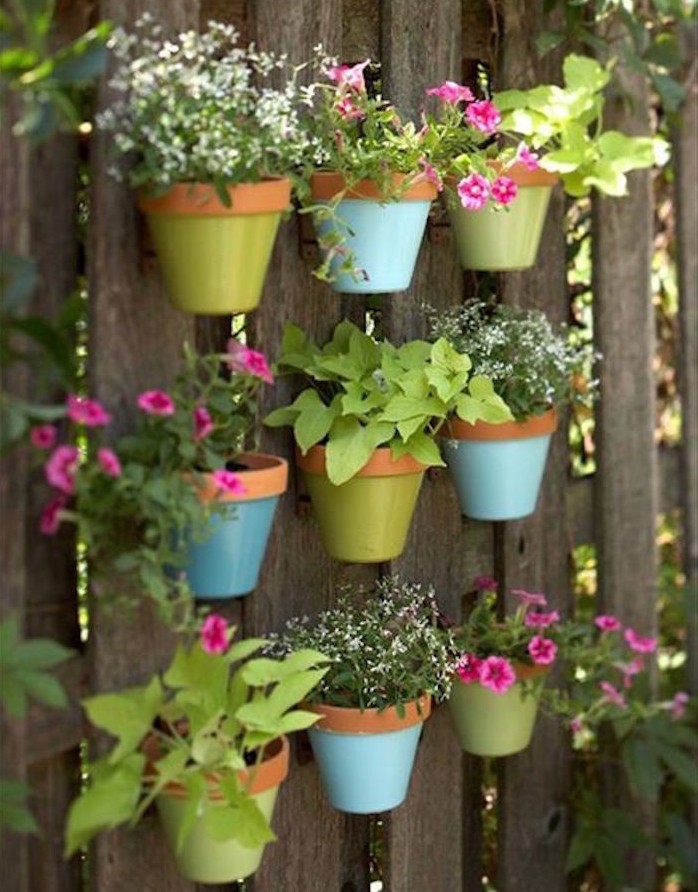 faire-une-jardiniere-en-palette-fabriquer-jardinière-pas-cher-pots