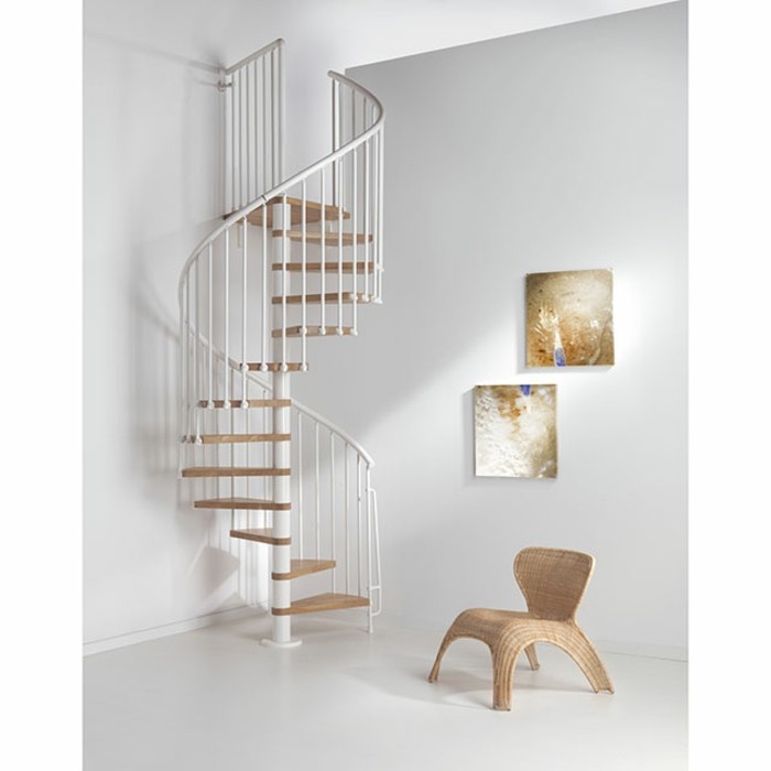 idée-magnifique-escalier-gain-de-place-balustrade-en-acier-marches-en-bois-blancs-escalier-castorama