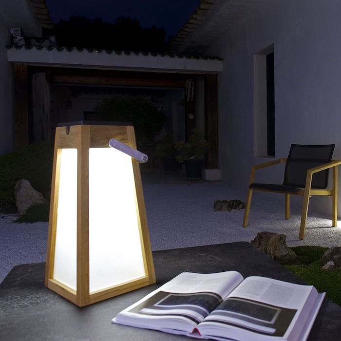 lanterne-exterieur-eclairage-extérieur-solaire-design