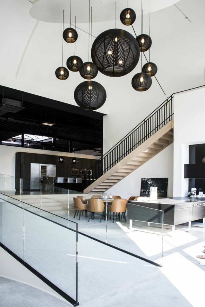Voyez les dernières tendances chez le luminaire design 2016 2017 Désign Couloir Lustres