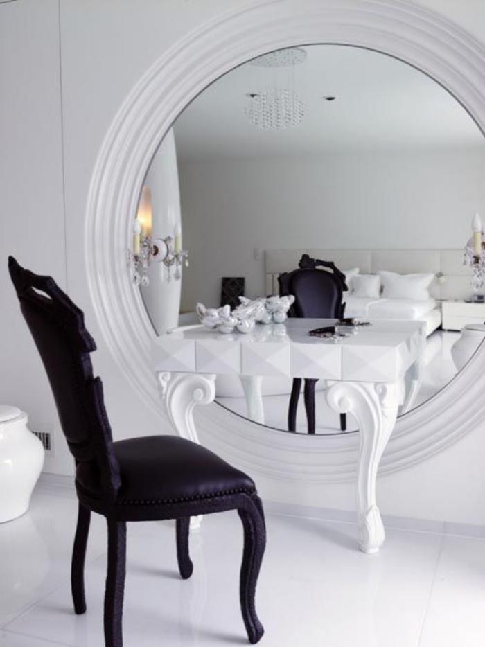 miroir-design-géant-cadre-blanc-de-miroir