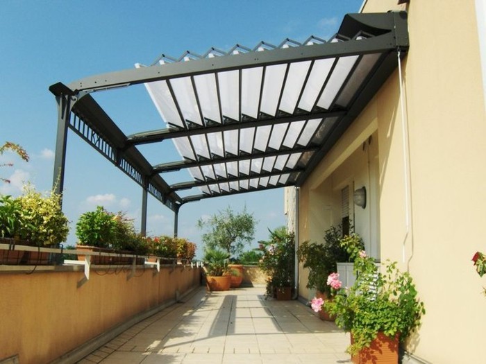 pergola-de-terrasse-en-aluminium-toile-pergola-amovible-paysage-rustique