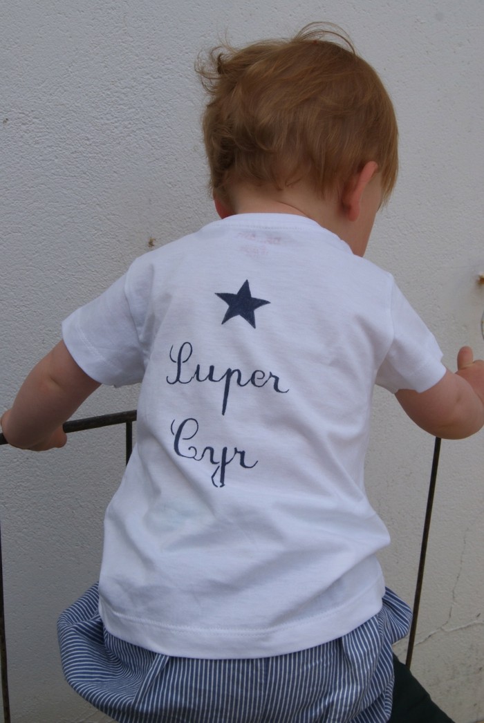t-shirt-personnalisé-enfant-A-little-market-com-Super-Cyr-resized
