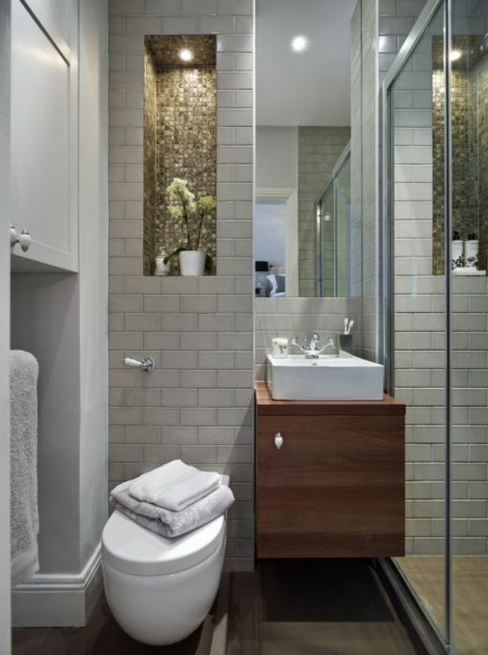 0-salle-d-eau-3m2-mur-en-briques-gris-idee-amenagement-salle-de-bain-meuble-en-bois