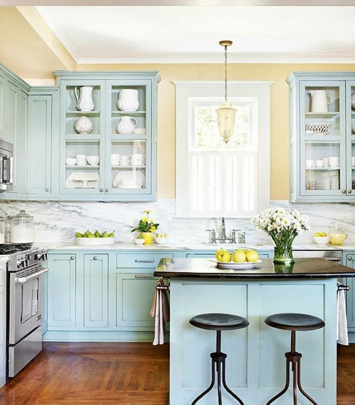 couleur-peinture-cuisine-jaune-peinture-meuble-cuisine-bleue-cuisine-rustique-très-élégante
