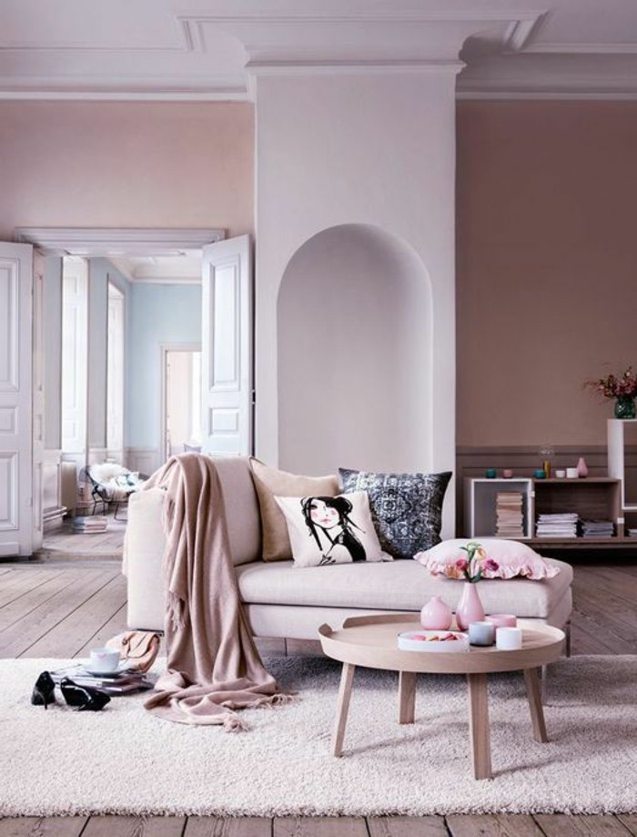 suggestion-extremement-elegante-couleur-peinture-salon-rose-canape-dans-la-meme-gamme-petite-table-en-bois-deco-sympa