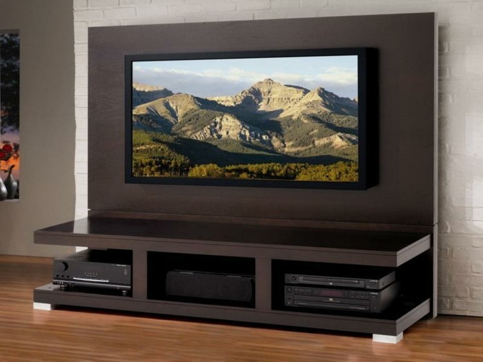 diy-meuble-tv-en-bois-design-simple-et-esthetique