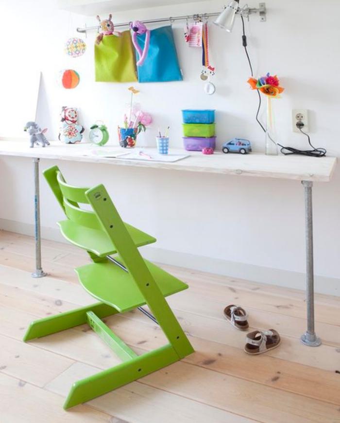 bureau-d-ecolier-bureau-pour-enfant-chaise-originale