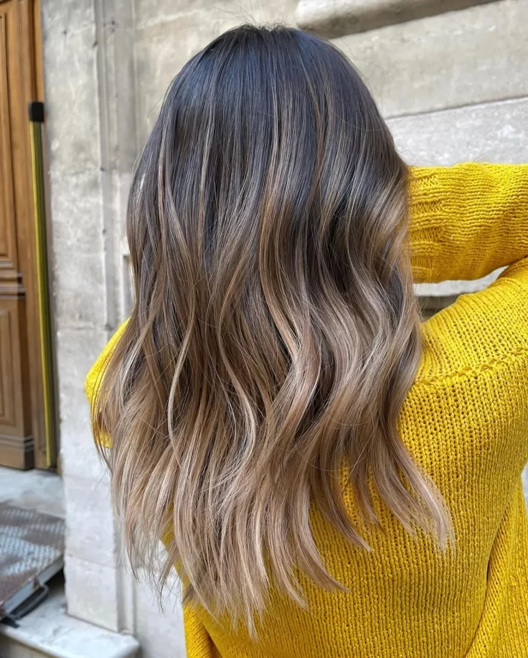 comment adoper un joli balayage pour brune astuces