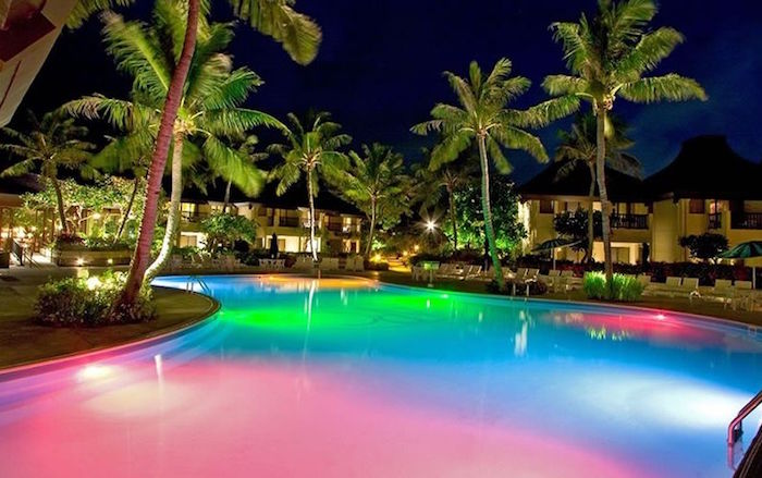 eclairage-piscine-led-couleurs