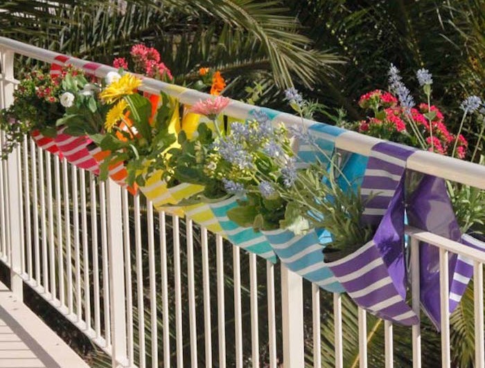 flora-pockets-jardiniere-balcon-jardiniere-plastique-original-design-balconniere
