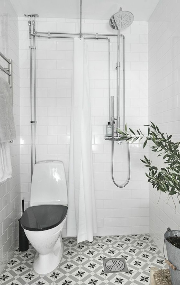 idee-salle-de-bain-petite-surface-en-blanc-plante-verte-d-interieur-pour-decorer-la-petite-salle-de-bain