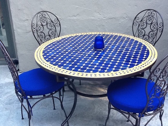 jardin-mediterraneen-oriental-maroc-idee-deco-table