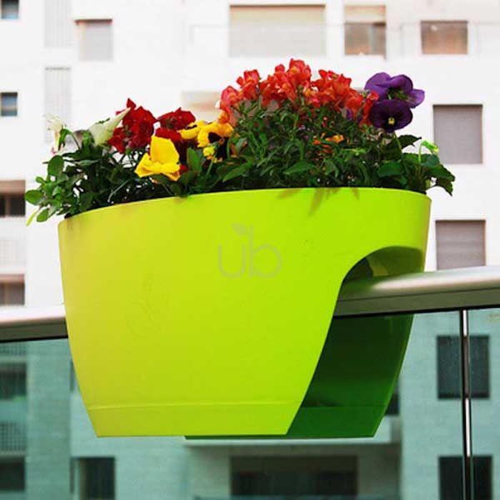 jardiniere-balcon-plastique-design-couleur