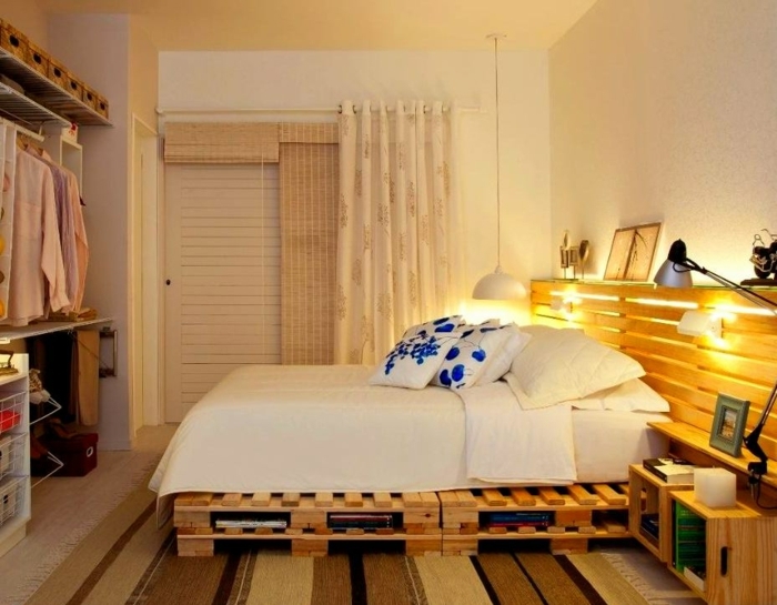 meuble-en-palette-une-super-idee-comment-fabriquer-un-lit-en-palette-ambiance-tres-chaleureuse