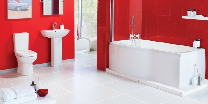 peinture-salle-de-bain-rouge-carrelage-blanc-décor-en-blanc-et-rouge-en-parfaite-harmonie