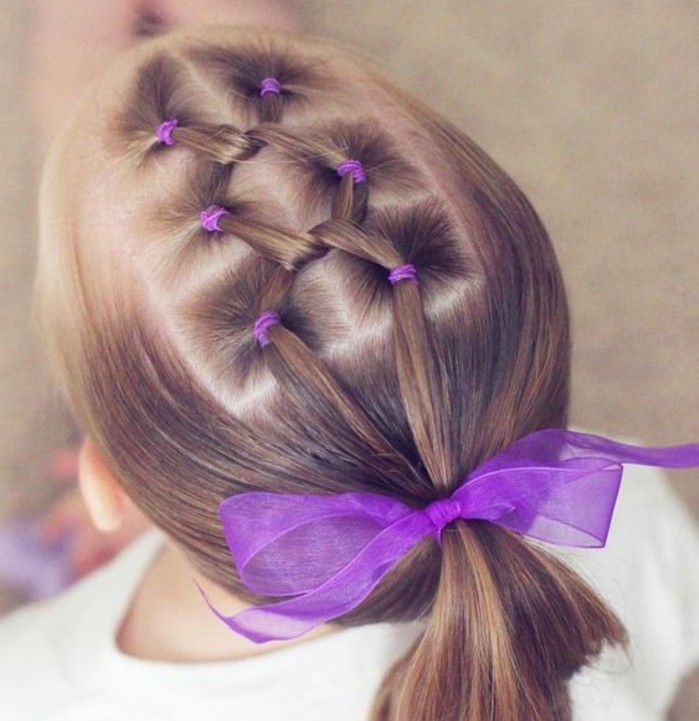 une-coiffure-fillette-creative-pour-votre-petite-ange