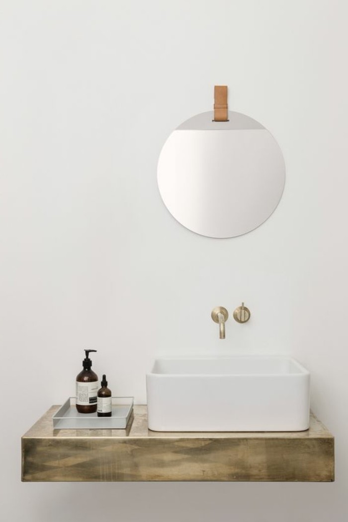 vasque-salle-de-bain-rond-miroir-simple-rayons-siphon