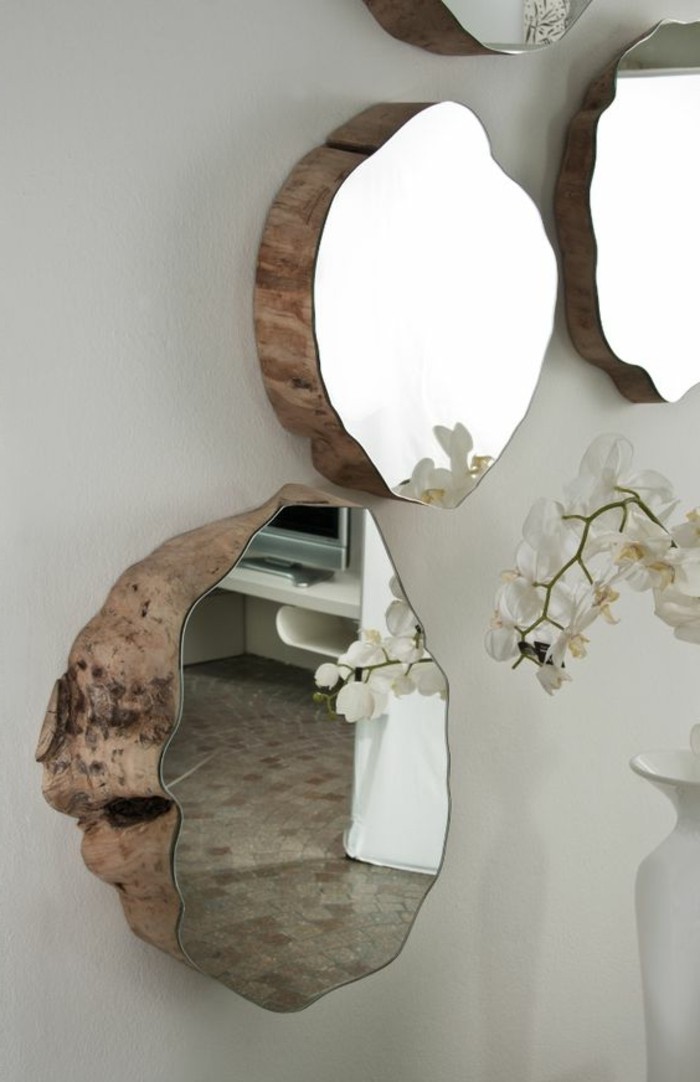 74-peindre-un-couloir-un-mur-gris-quelques-miroirs-et-une-orchidee