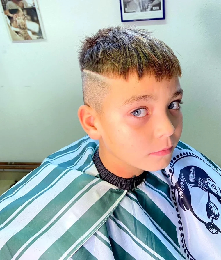 coupe de cheveux garcon 2024 degarde