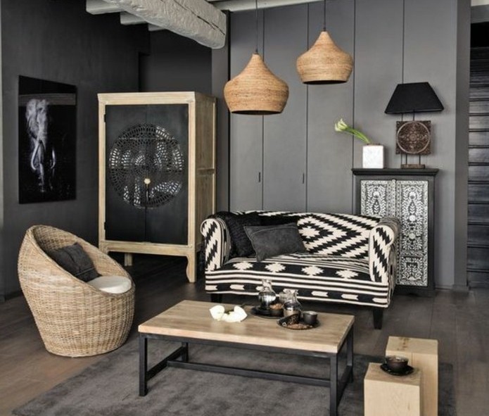deco-salon-gris-peinture-murale-couleur-anthracite-canape-en-noir-et-blanc-fauteuil-en-rotin-jolies-suspensions-deco-africaine