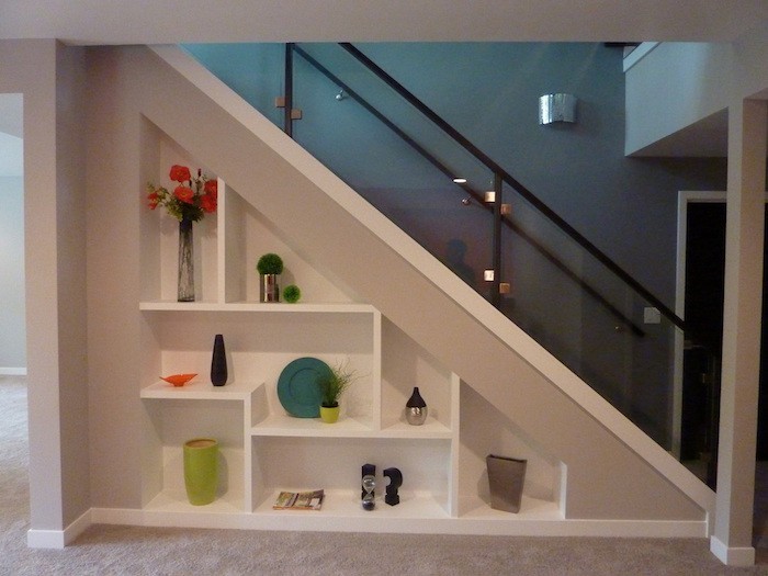 etageres-design-sous-escalier