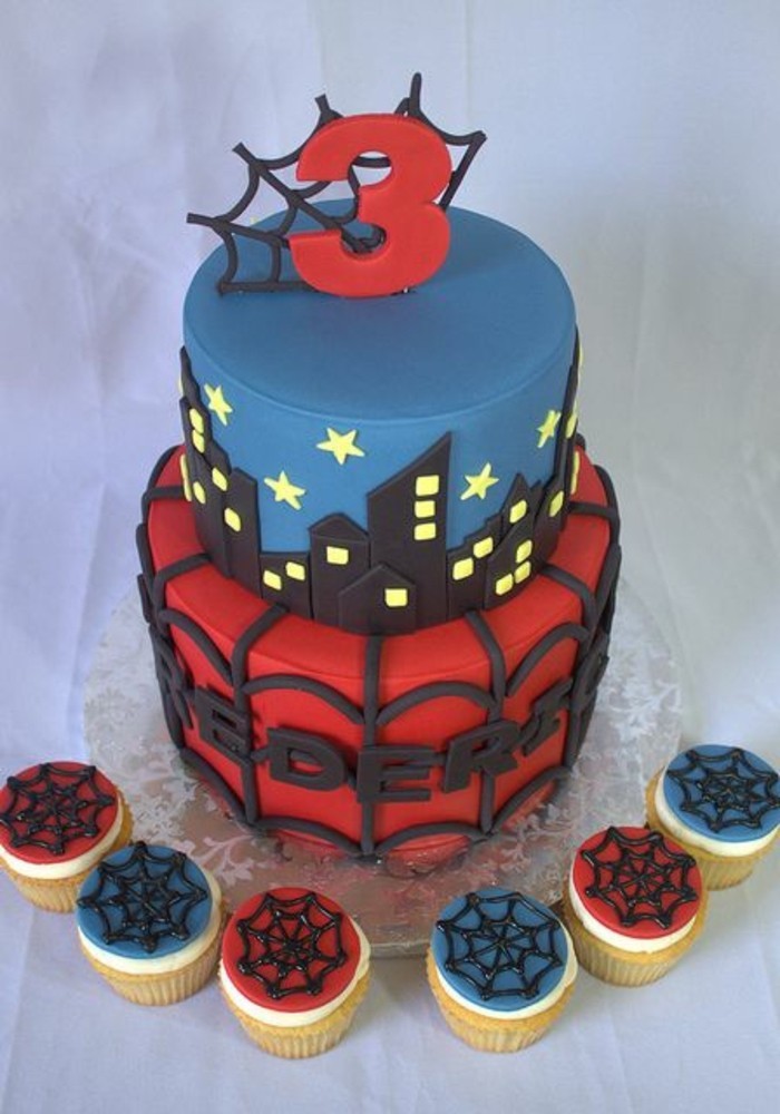 gateau-spiderman-et-mini-cakes-au-theme-de-spiderman