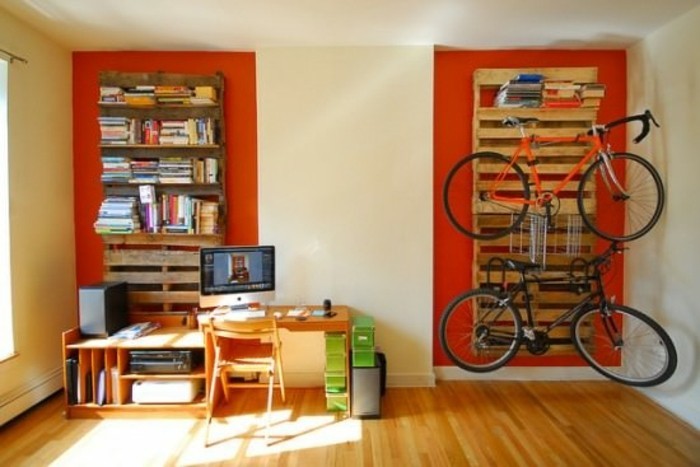 idee-tres-interessante-pour-un-meuble-en-palette-bureau-design-extraordinaire-un-interieur-en-palette