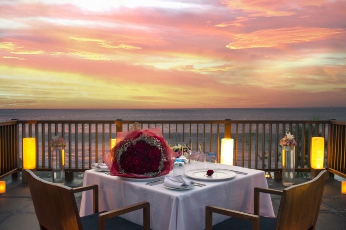 jolie-idee-diner-romantique-repas-saint-valentin-toit-avec-vue