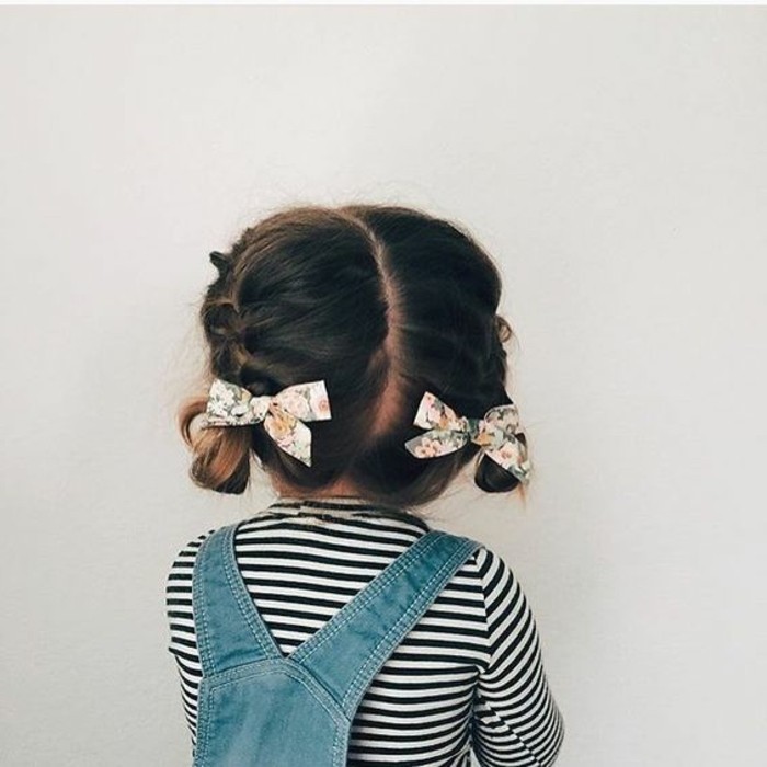 magnifique-coiffure-petite-fille-bebe-avec-des-tresses-tres-sympathiques