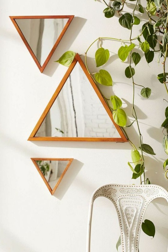 miroir-original-design-triangulaire-decorer-avec-miroirs-modernes