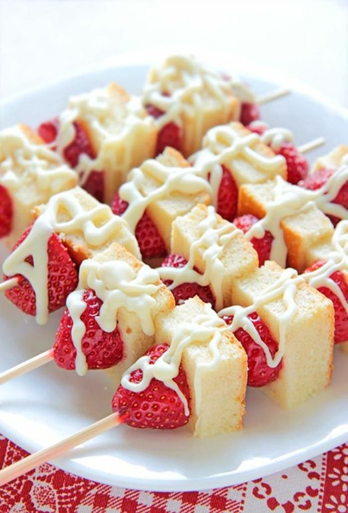 brochette-apero-dessert-short-cake-aux-fraises