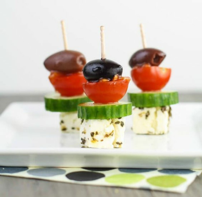 brochette-apero-salade-greque-tomates-cerises-fromage-olives