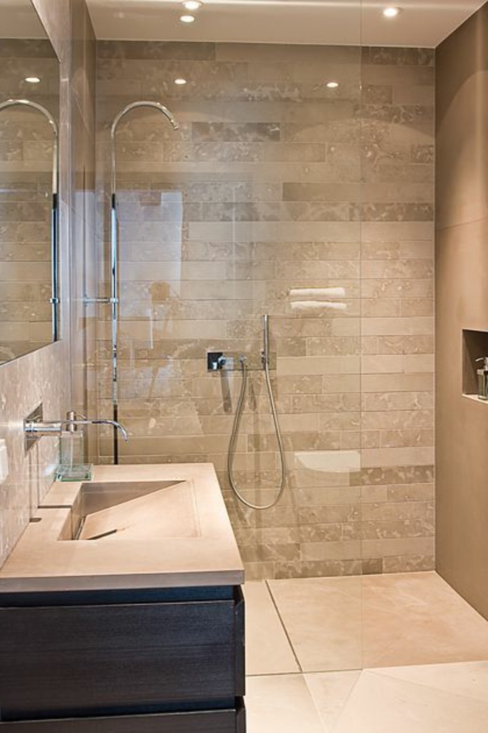 carrelage-salle-de-bain-sol-et-murs-beige-salles-de-bains-modernes