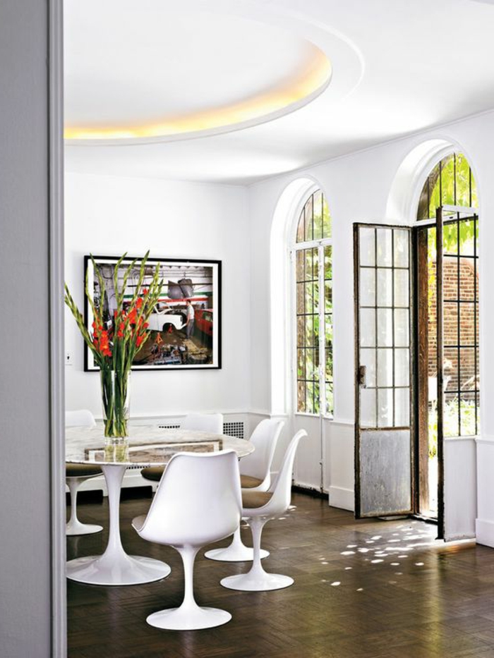 chaise-tulipe-interieur-contemporain-meubles-retro