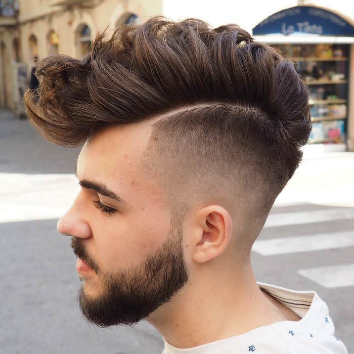 coupe-cheveux-epais-hipster-degrade-homme-long-dessus-barbe-mode-tendance