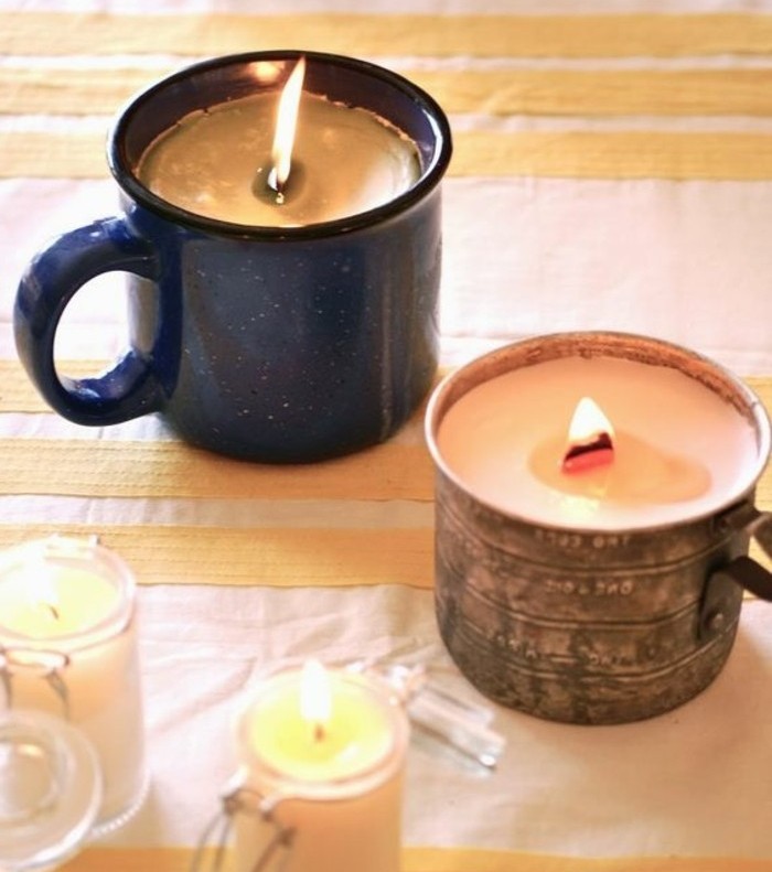 de-la-caire-fondue-dans-des-tasses-a-cafe-suggestion-simple-et-superbe-fabriquer-des-bougies-geniales