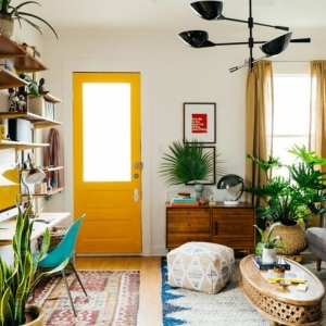 La couleur jaune moutarde - nouvelle tendance dans l'intérieur maison