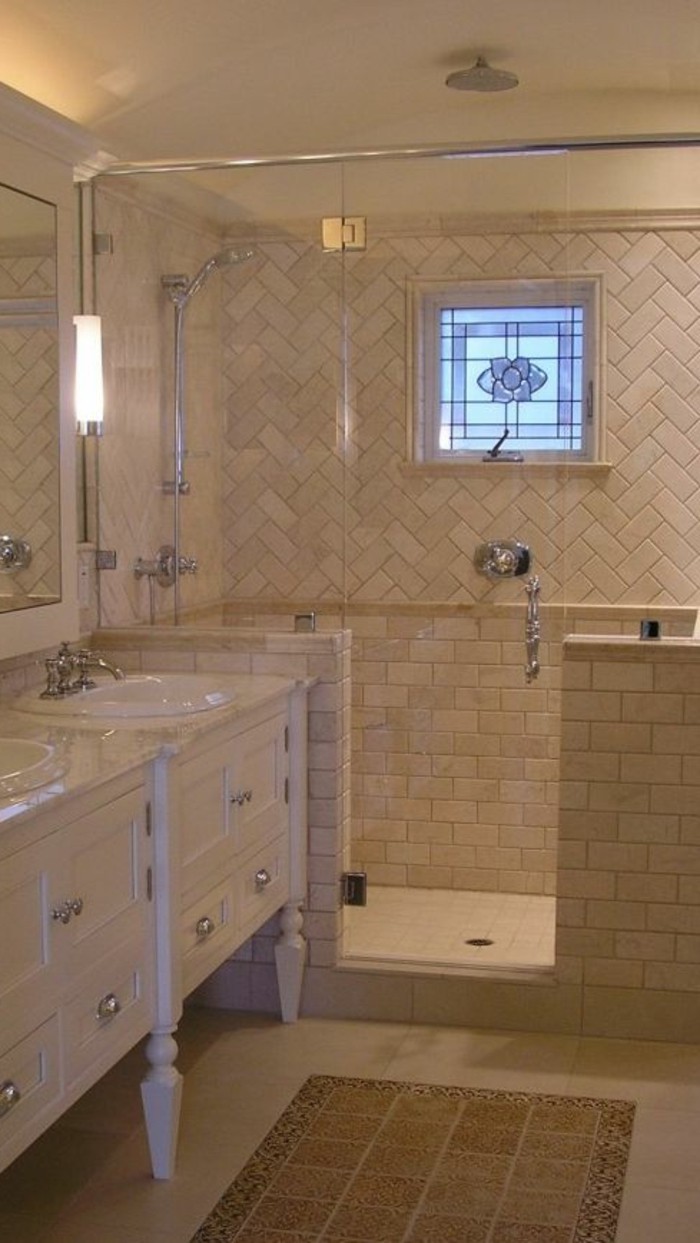 salle-de-bain-beige-vintage-style-carreaux-metro-beiges