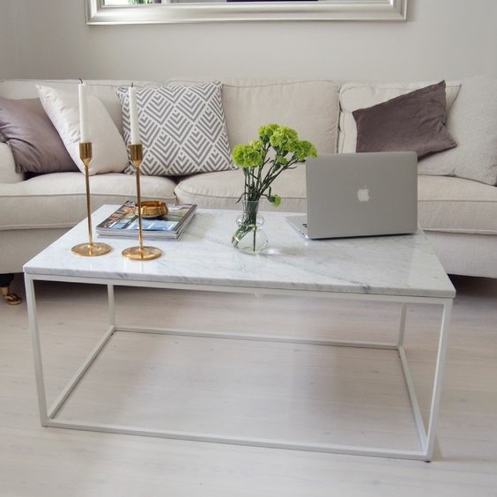 table-rectangulaire-salon-a-tendance-scandinave-plateau-en-marbre-blanc