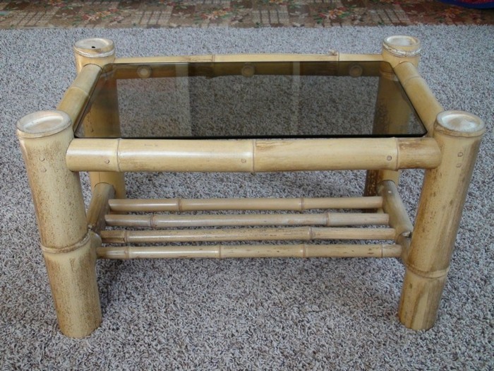 bambou-sec-table-en-verre-et-bambou-pour-le-jardin-ou-le-salon