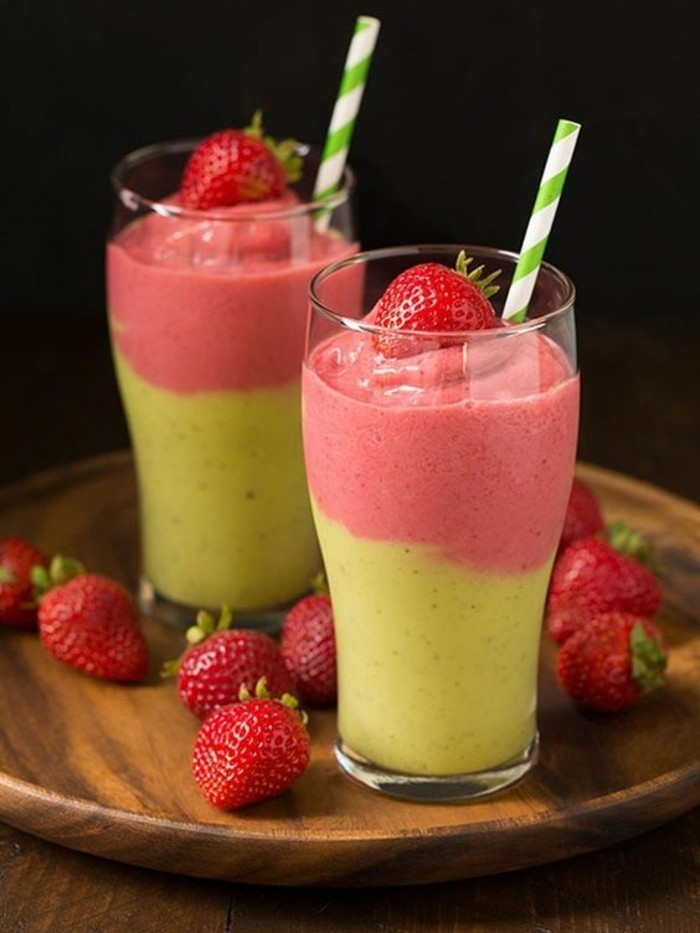 comment-faire-un-smoothie-original-fraises-et-mangue