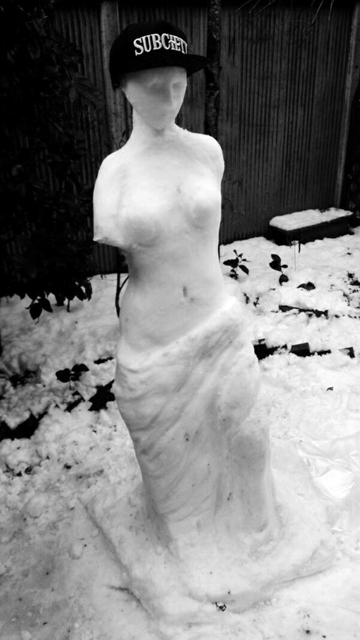 fabriquer-bonhomme-de-neige-vrai-bonhomme-de-neige-sculture